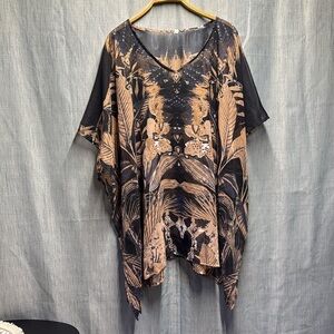 Beautiful shall jewelled one size fits most